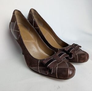 TAHARI Varsity Women Slip On Heels Brown Leather Style Patchwork Size 8 With Bow